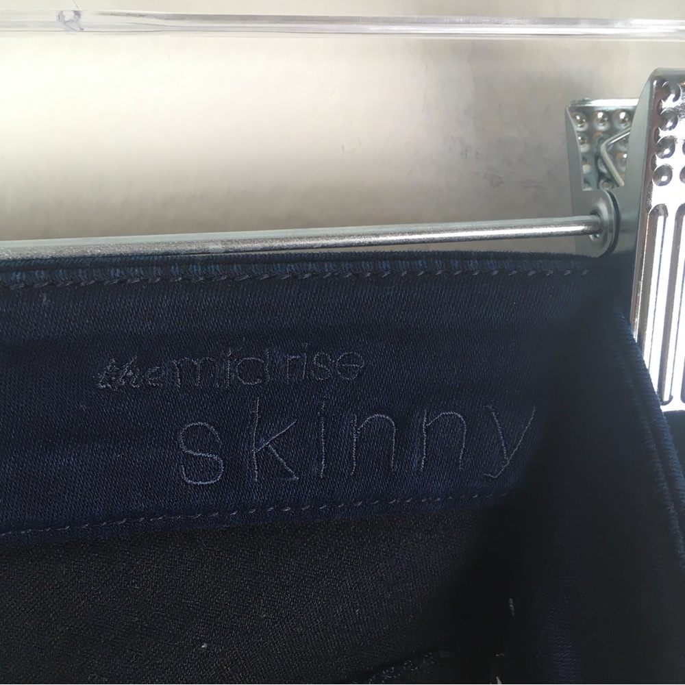 7 For All Mankind The Mid Rise Skinny Pants in Deep Blue - Picture 7 of 11